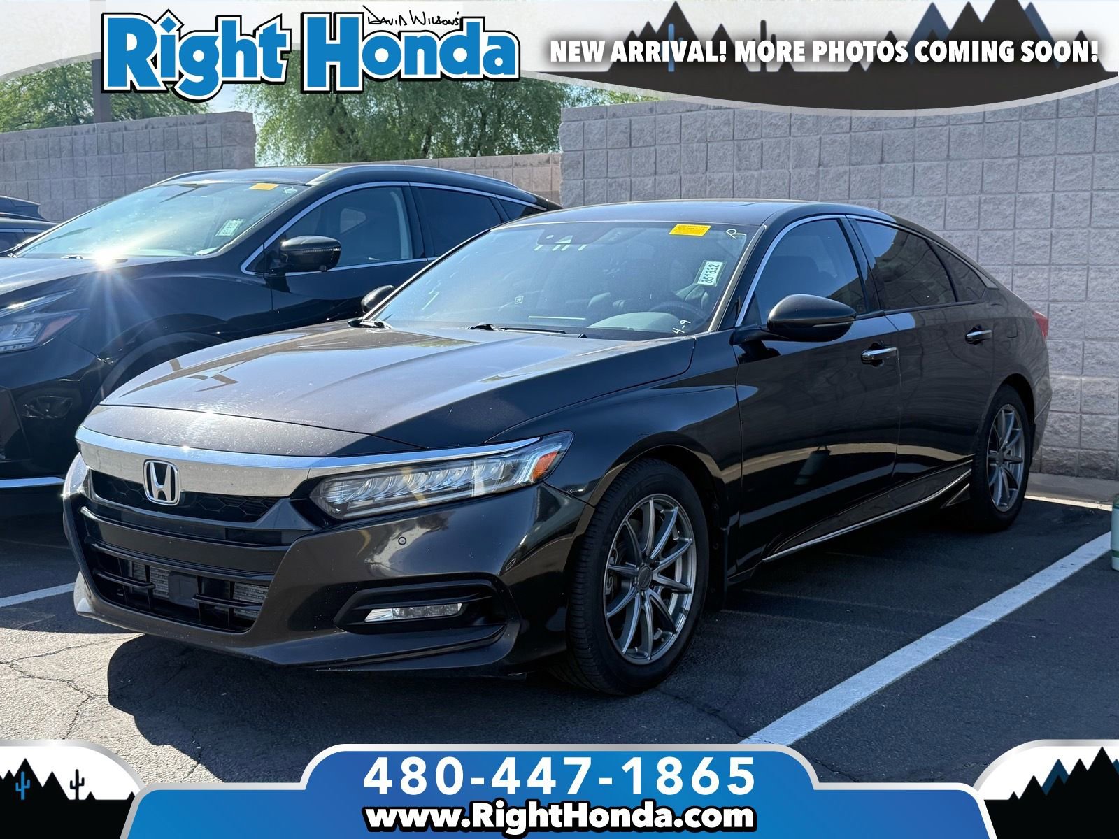 Used 2018 Honda Accord Touring image 1