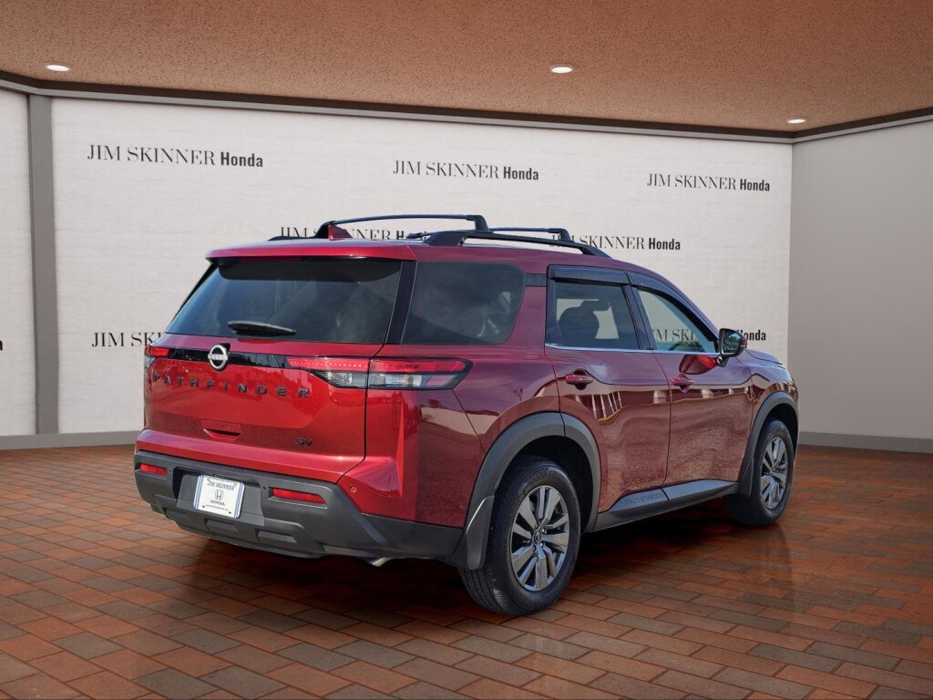 Used 2024 Nissan Pathfinder SV w/ Black Appearance Package image 8