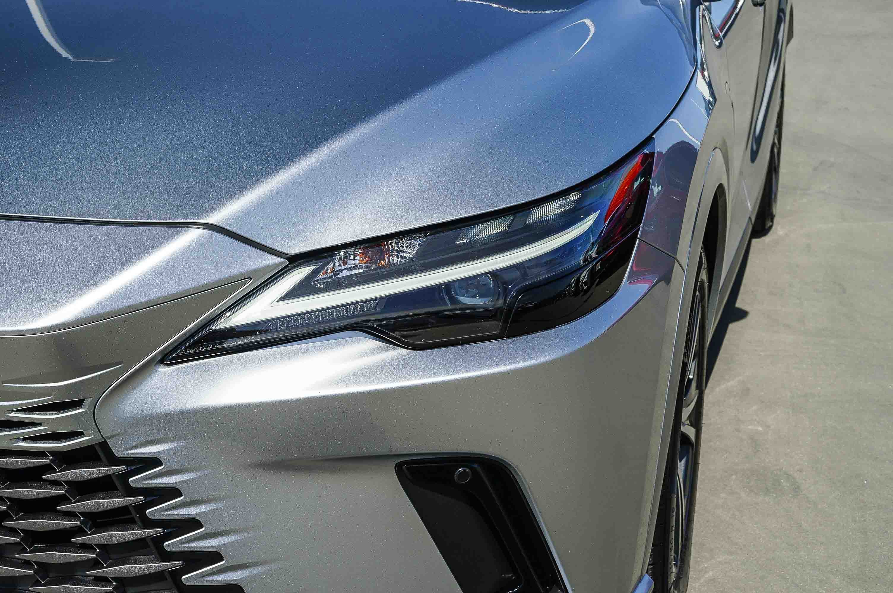 Used 2023 Lexus RX 350 Premium w/ Cold Area Package image 9