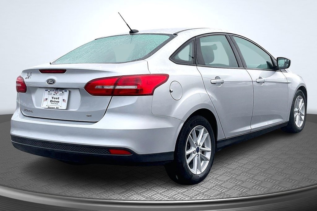 Used 2018 Ford Focus SE FWD image 7