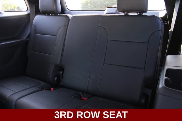 Used 2023 Chevrolet Traverse Premier w/ Redline Edition AWD/4WD image 10