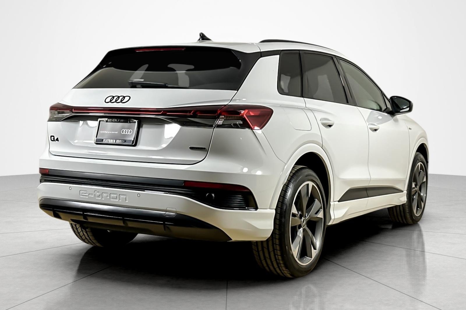 Certified 2023 Audi Q4 e-tron Premium w/ Convenience Package AWD/4WD image 5