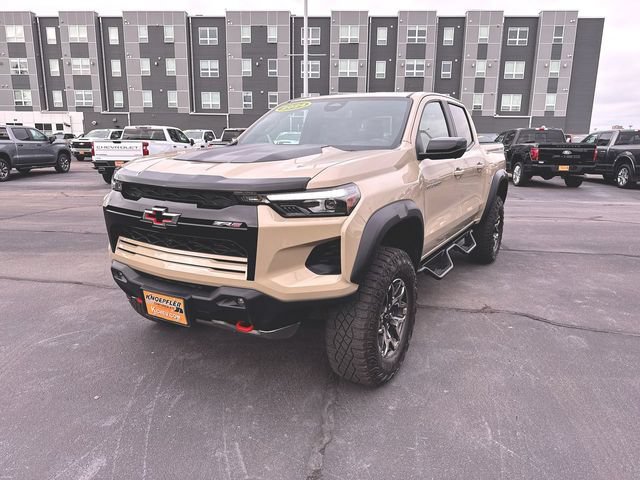 Used 2024 Chevrolet Colorado ZR2 w/ Technology Package AWD/4WD image 1