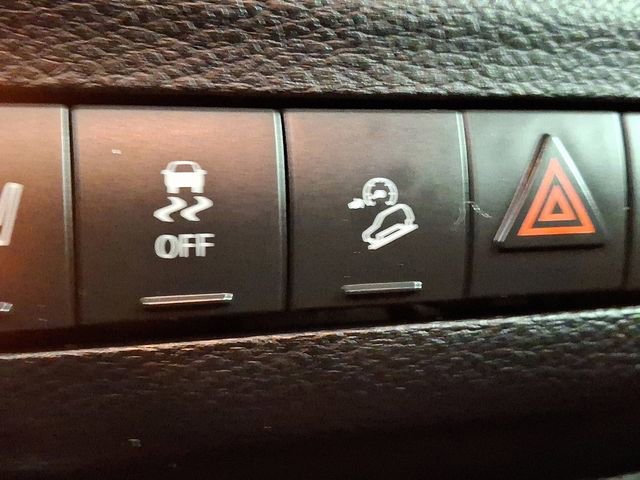 Used 2016 Jeep Wrangler Unlimited Sahara image 23