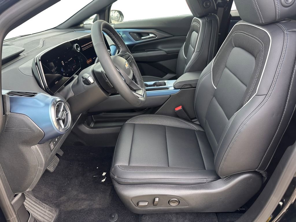 New 2026 Chevrolet Equinox EV LT image 9