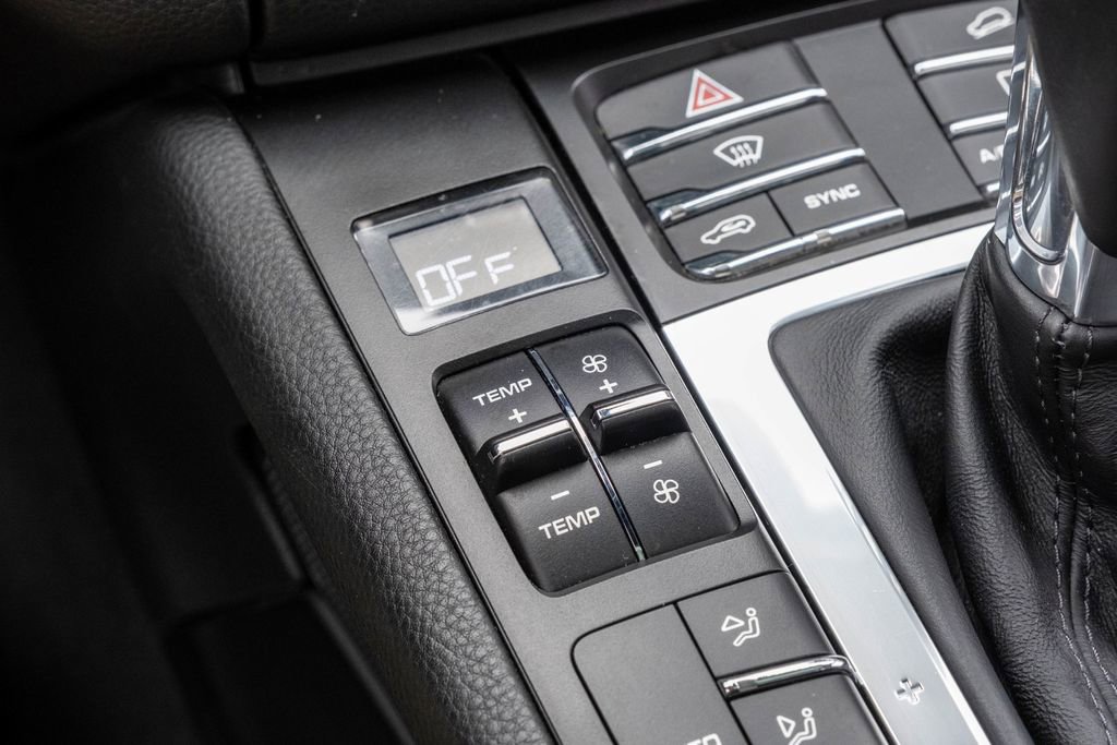 Used 2018 Porsche Macan Sport Edition image 22