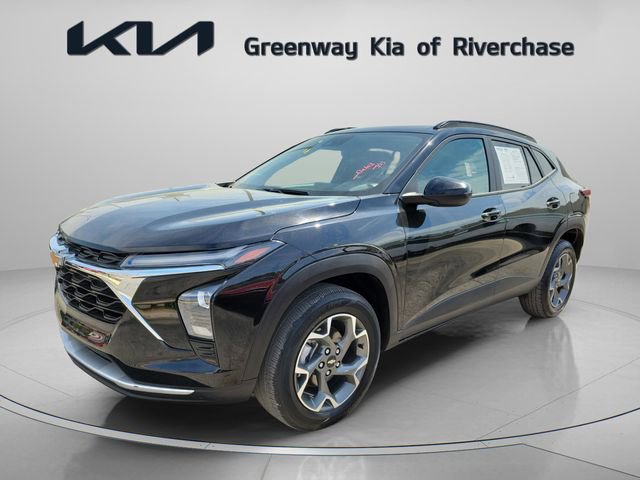 Used 2024 Chevrolet Trax LT image 3