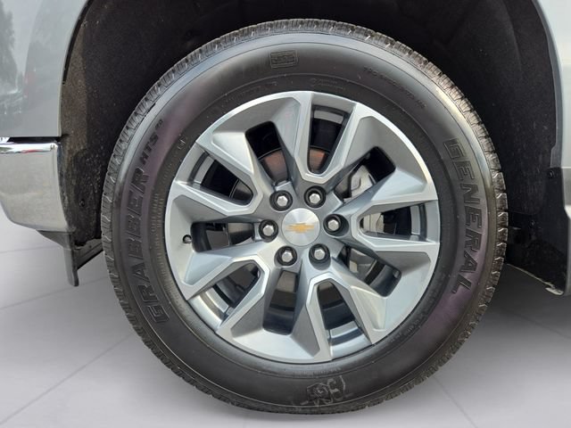 Used 2026 Chevrolet Silverado 1500 LT w/ LPO, Liner Protection Package AWD/4WD image 9