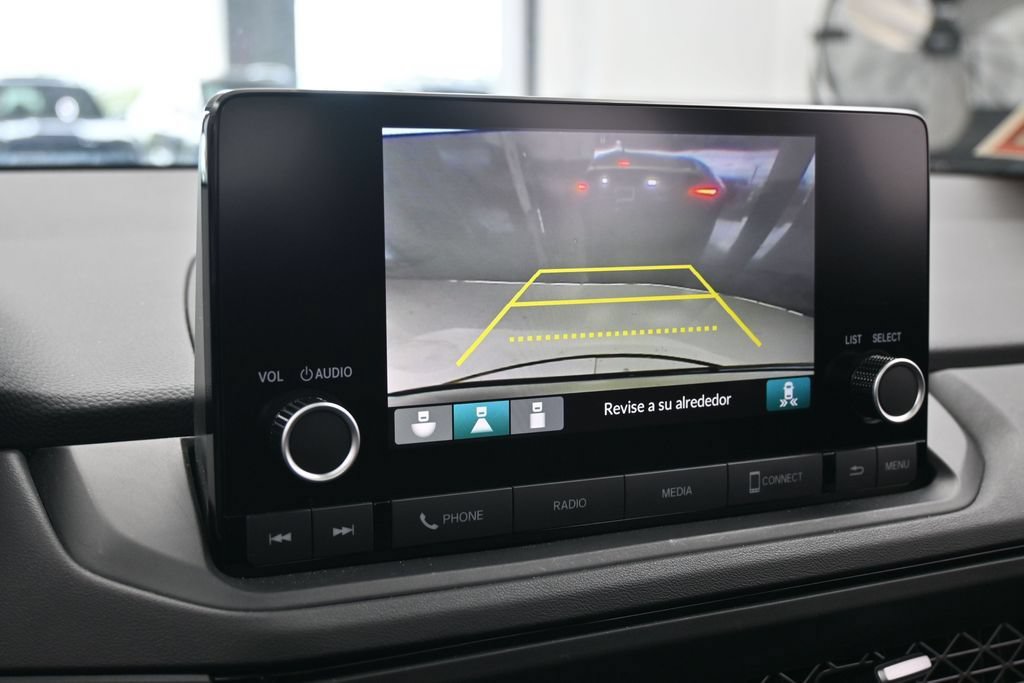 Used 2025 Honda Accord SE image 17