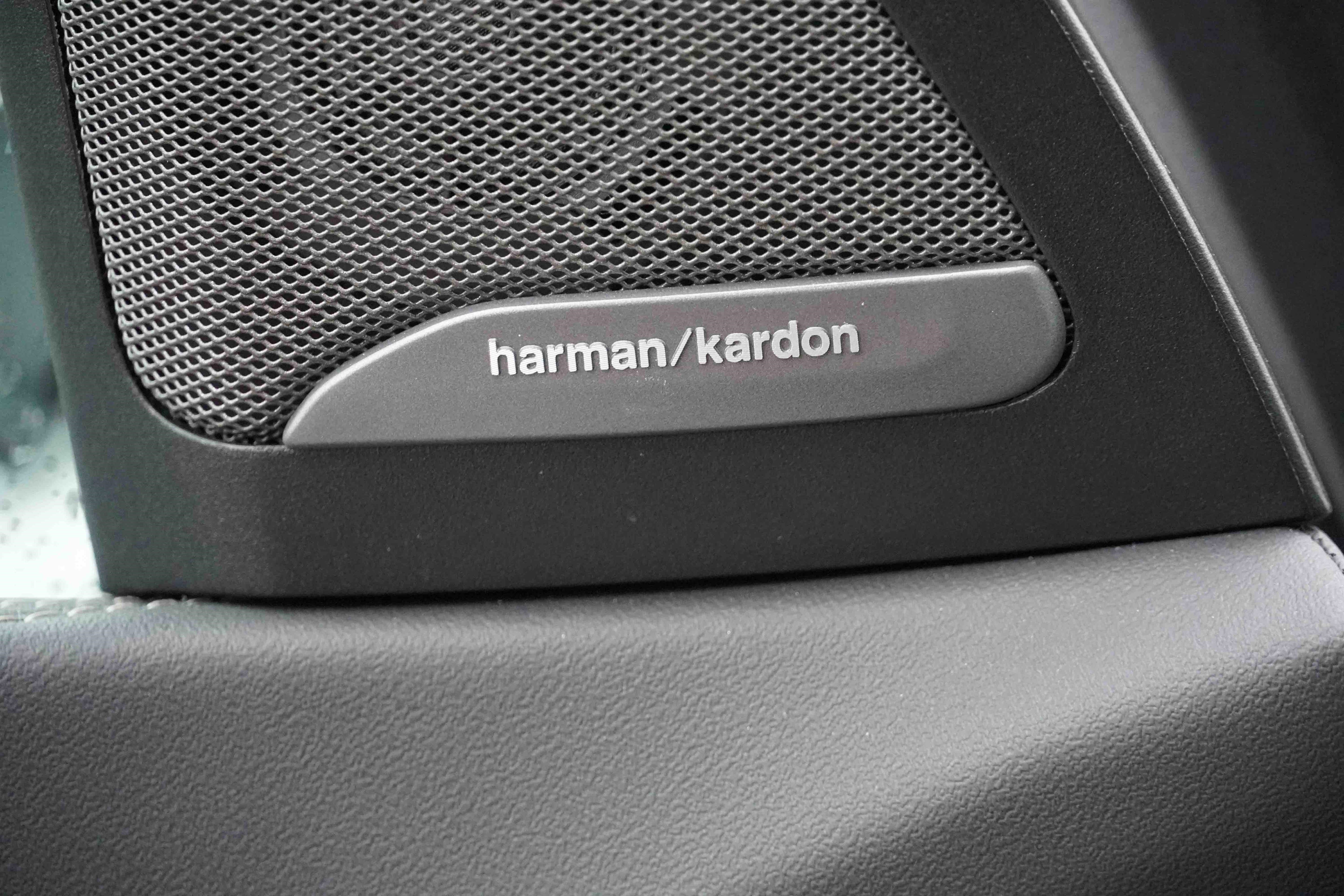 Certified 2025 BMW X5 xDrive40i w/ Climate Comfort Package image 17