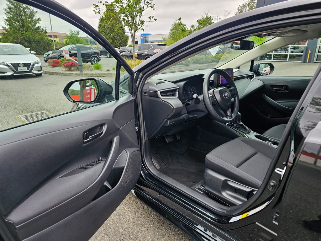 Used 2024 Toyota Corolla LE FWD image 16