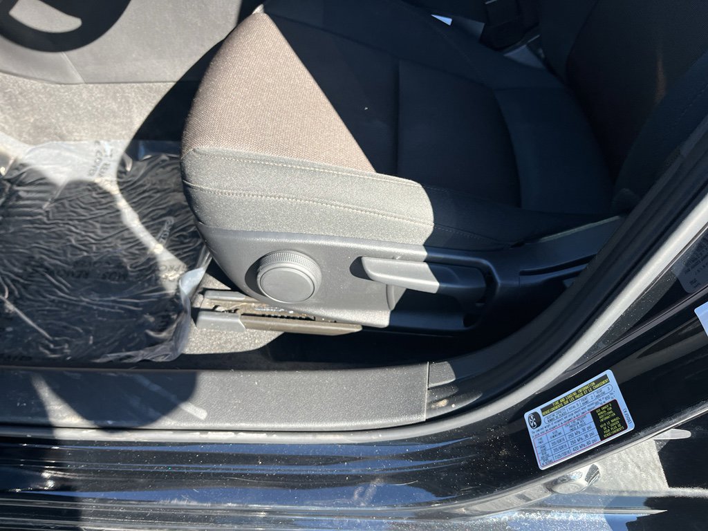 Certified 2025 MAZDA MAZDA3 s image 21