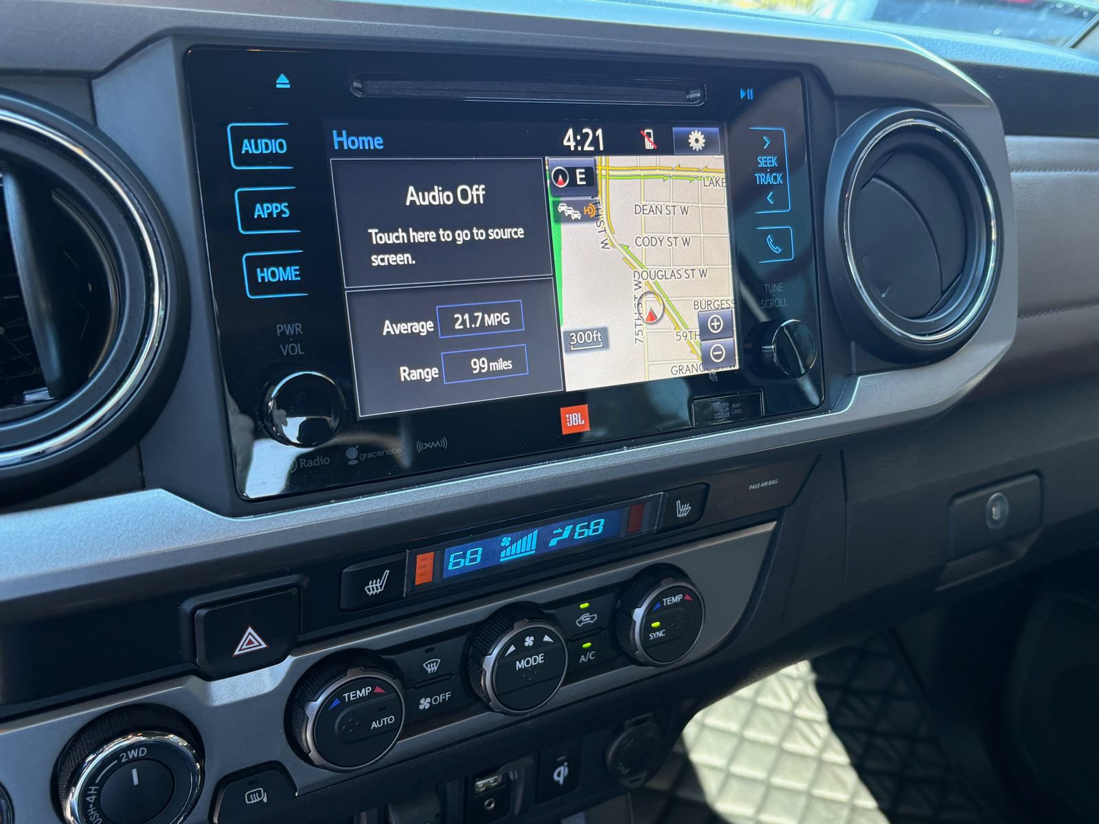 Used 2019 Toyota Tacoma Limited AWD/4WD image 32