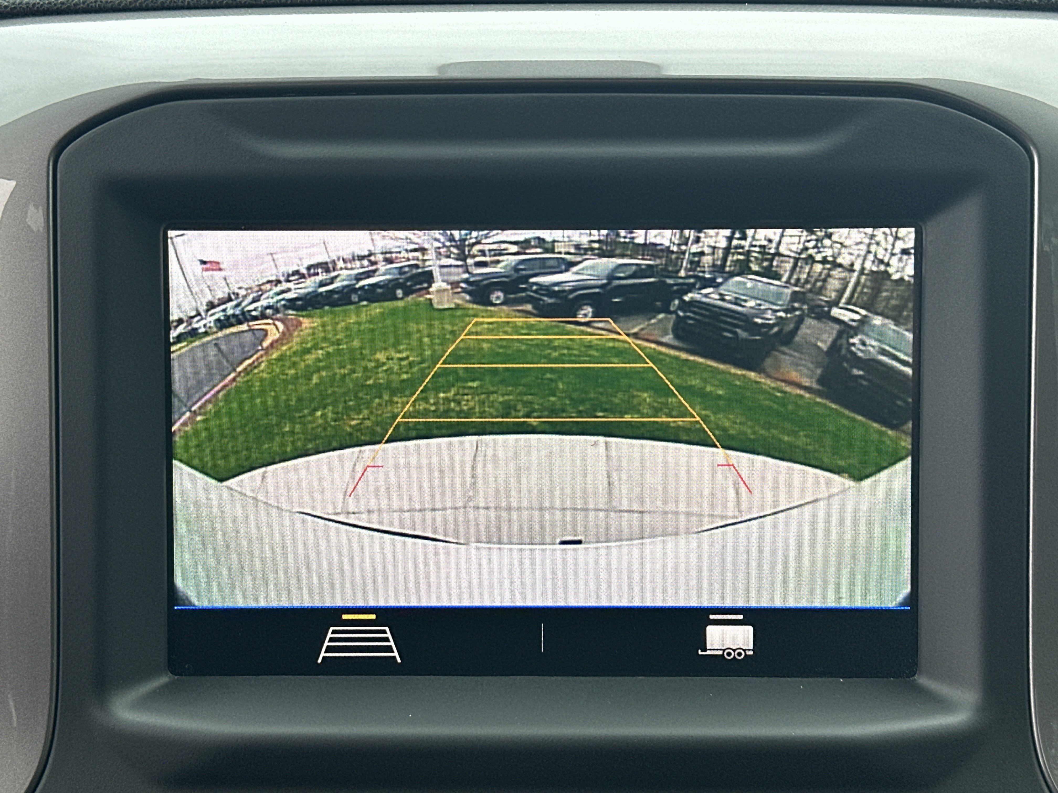 Used 2022 Chevrolet Silverado 1500 Custom image 25