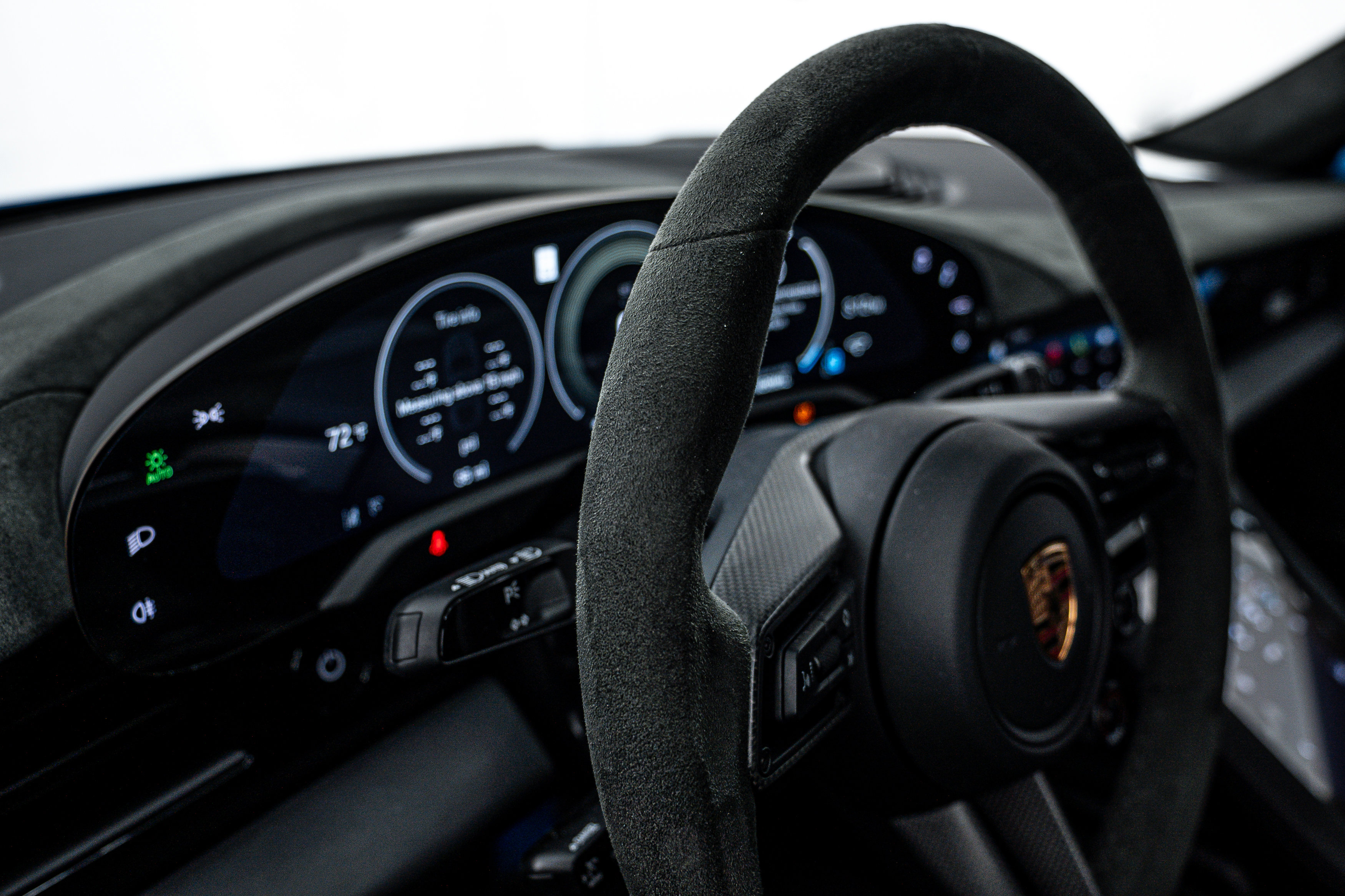 New 2025 Porsche Taycan Turbo GT image 15