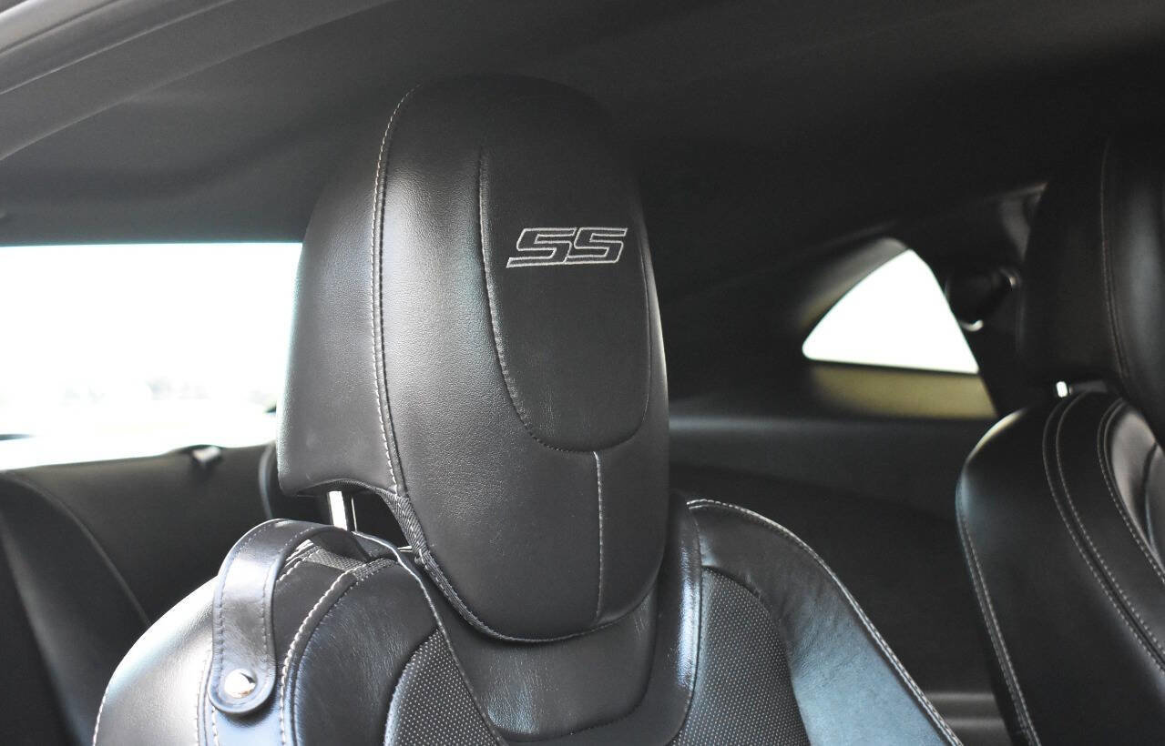 Used 2012 Chevrolet Camaro SS w/ Black Stripe Package image 29