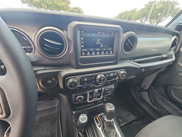 Used 2023 Jeep Wrangler Unlimited image 11