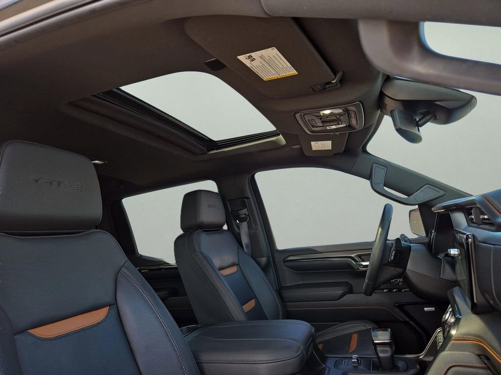 Used 2023 GMC Sierra 1500 AT4 w/ AT4 Preferred Package image 9