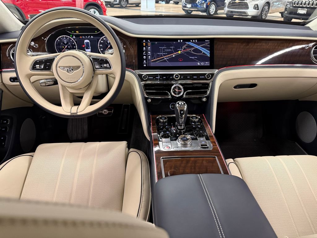 Used 2022 Bentley Flying Spur Plug-In Hybrid image 53