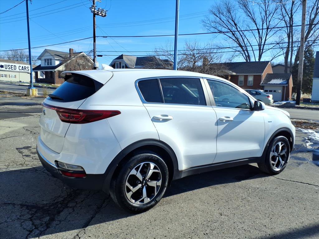 Used 2021 Kia Sportage LX image 3