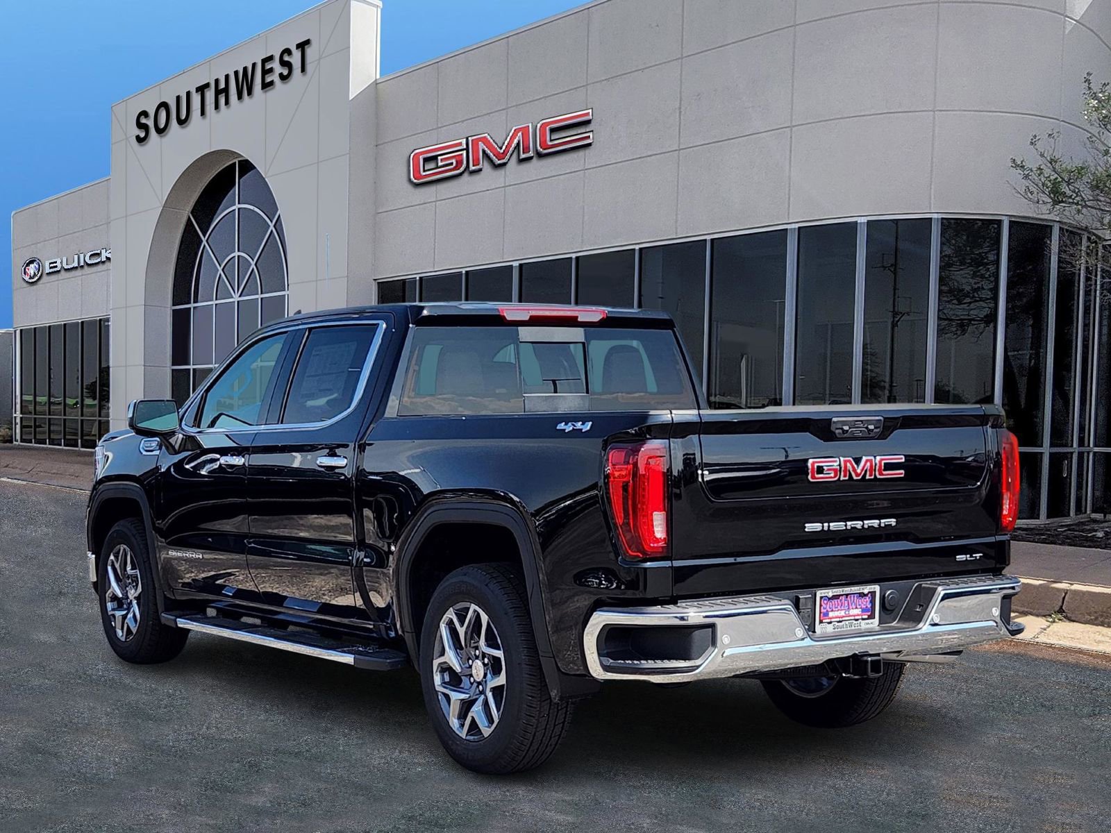 New 2026 GMC Sierra 1500 SLT w/ SLT Premium Plus Package image 4