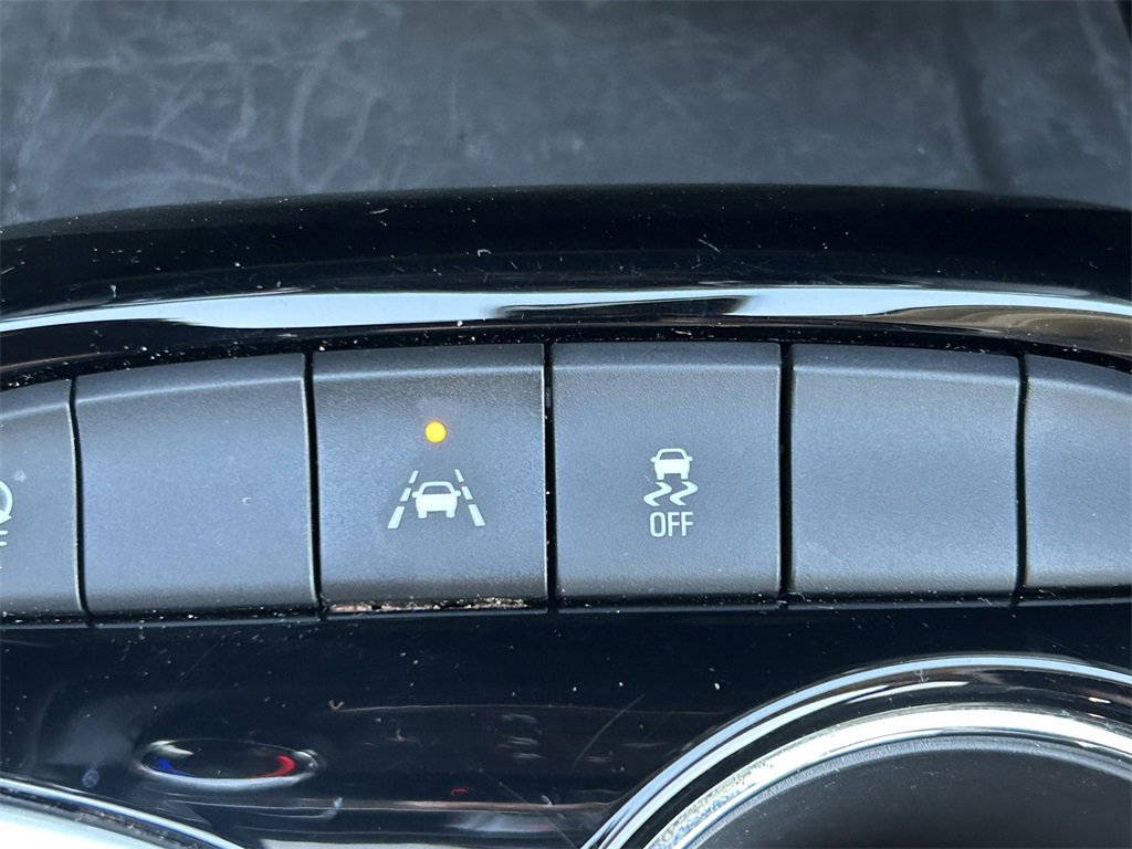 Used 2025 Buick Encore GX Preferred image 27