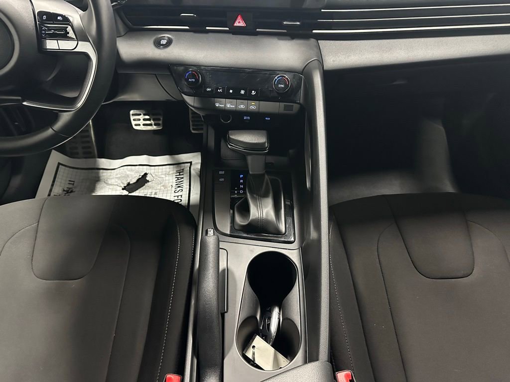 Used 2025 Hyundai Elantra Sport image 35