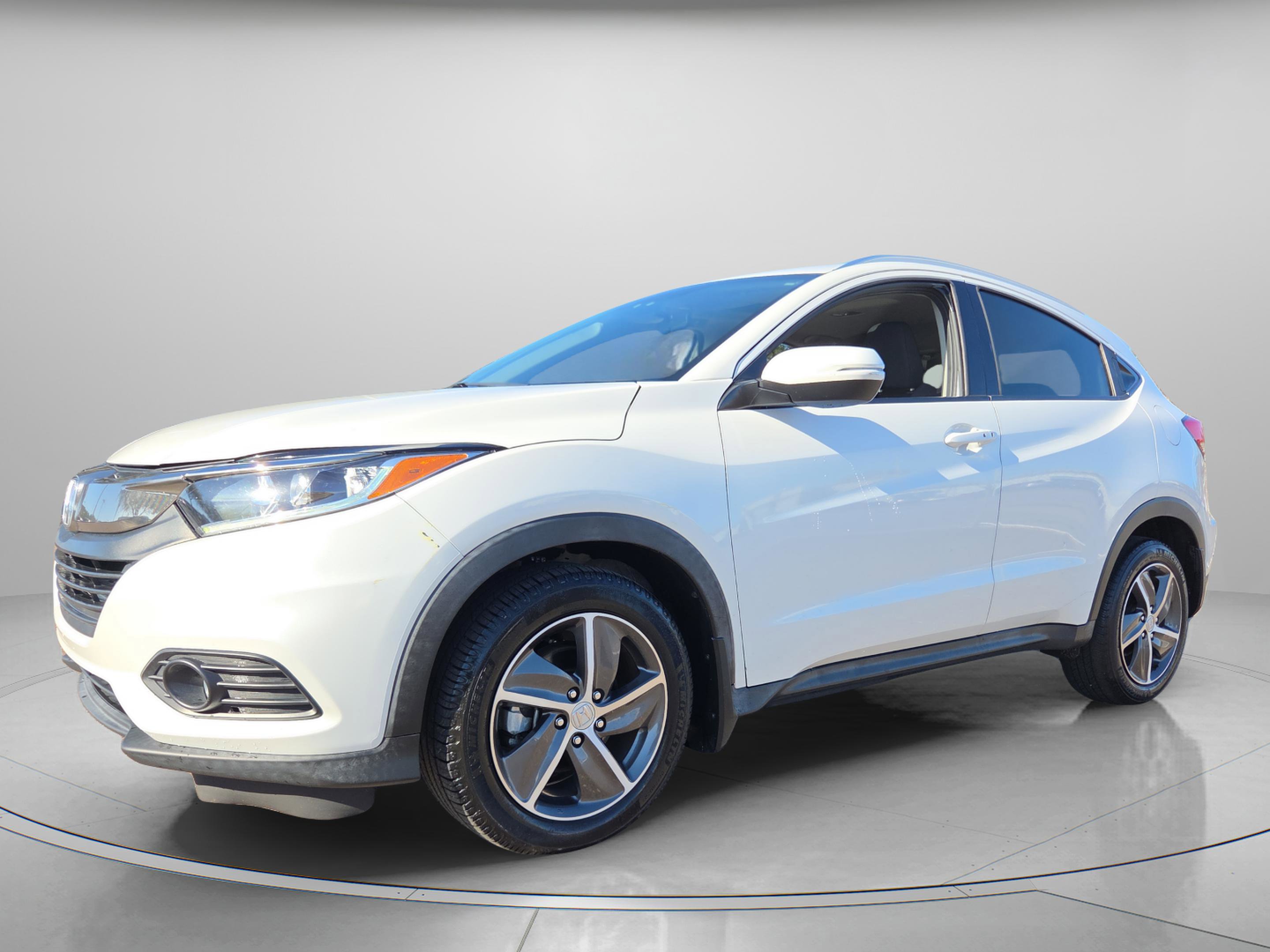 Used 2021 Honda HR-V EX image 2