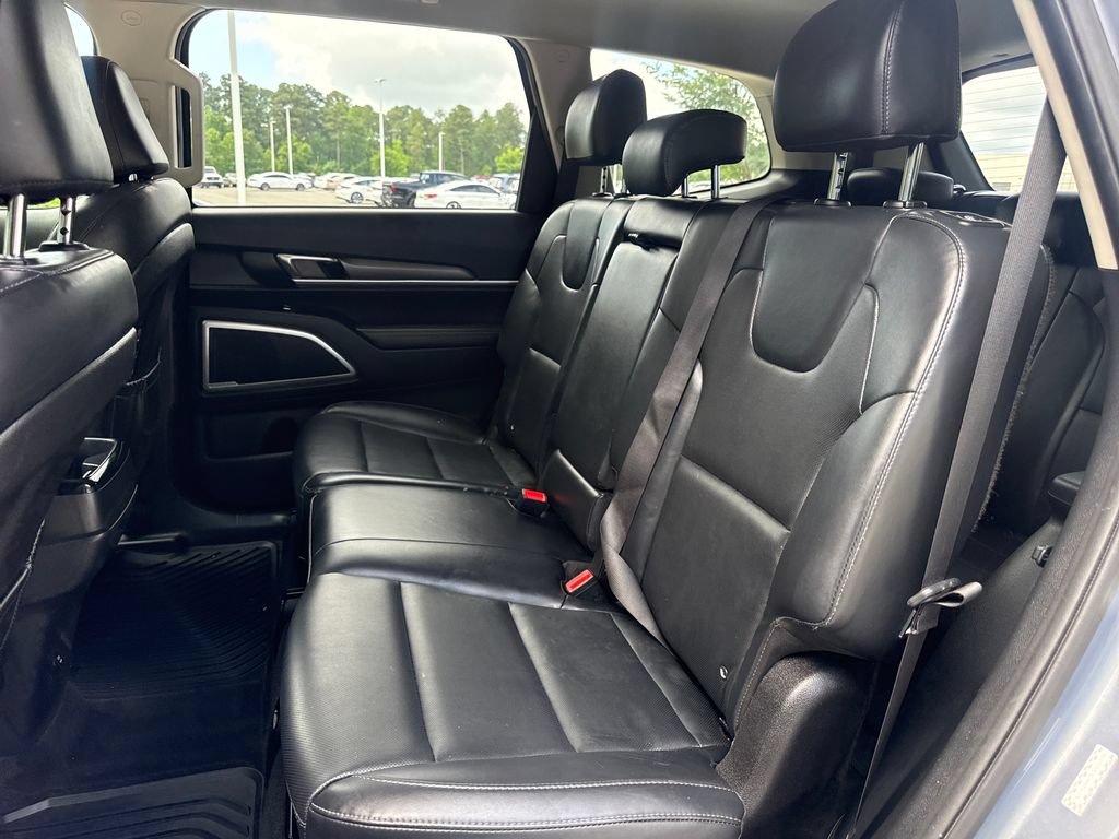 Used 2020 Kia Telluride LX FWD image 31