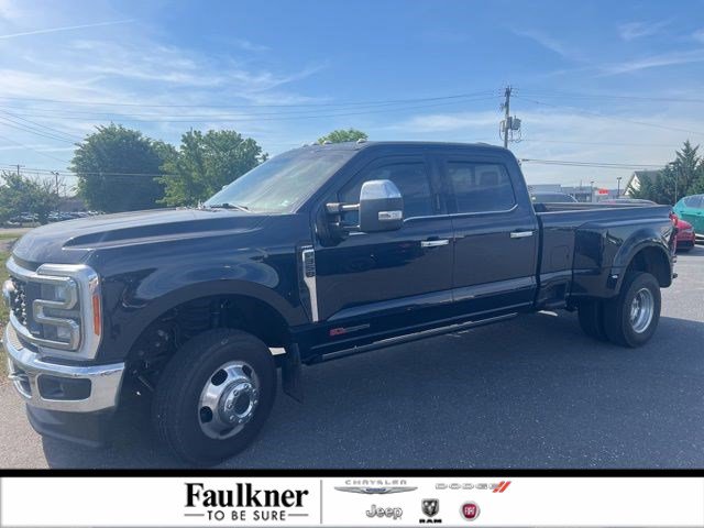 Used 2023 Ford F350 Lariat w/ Chrome Package AWD/4WD image 1