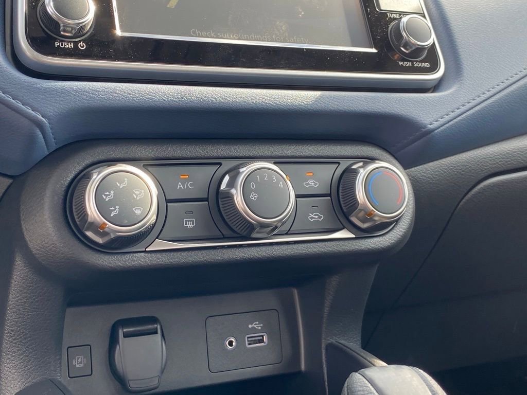 New 2025 Nissan Versa SV w/ Trunk Package image 25