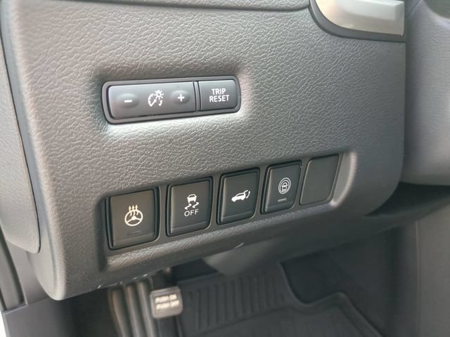 Certified 2024 Nissan Murano Platinum w/ Cargo Package FWD image 17