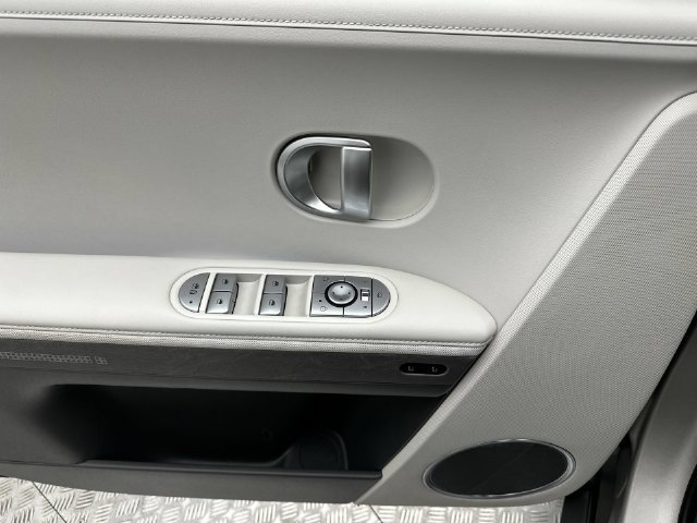 Certified 2024 Hyundai Ioniq 5 Limited AWD/4WD image 13
