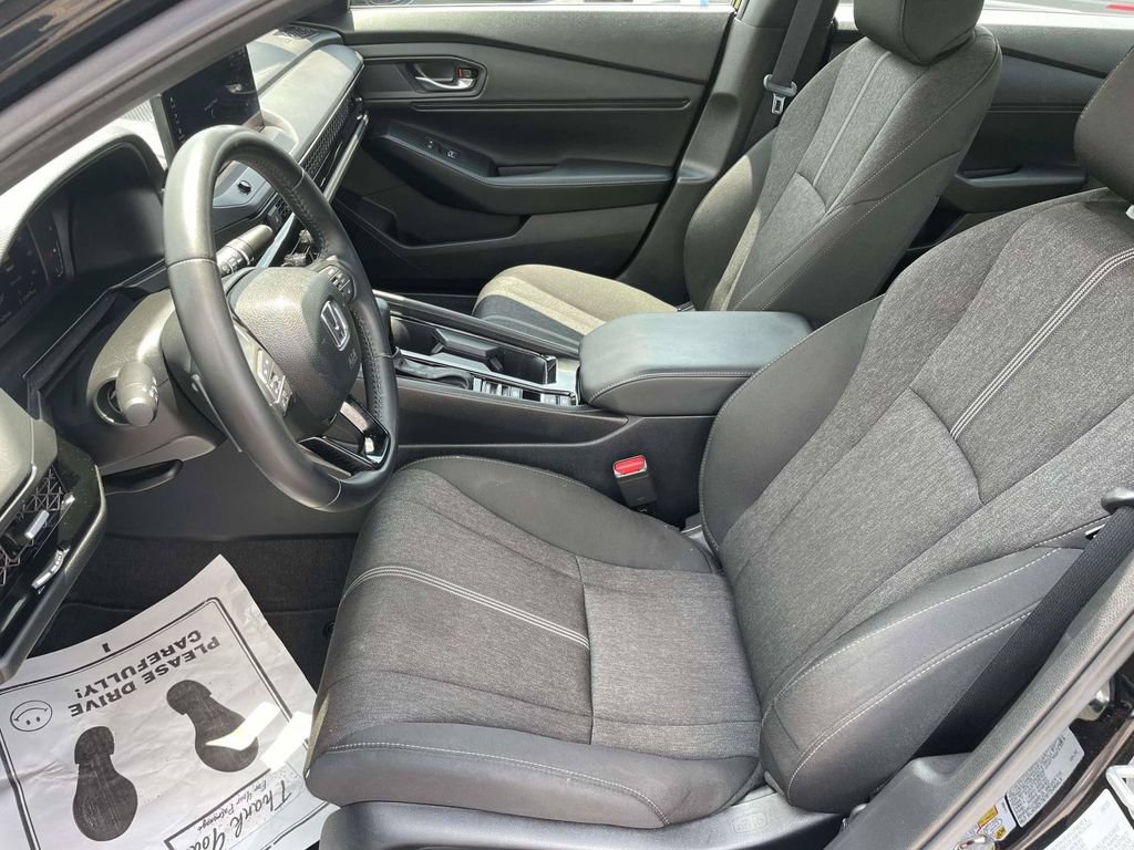Used 2025 Honda Accord Sport image 13