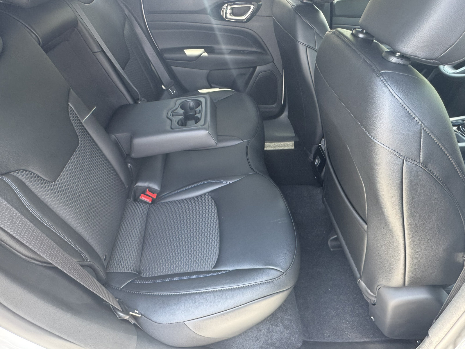 New 2026 Jeep Compass Latitude AWD/4WD image 16