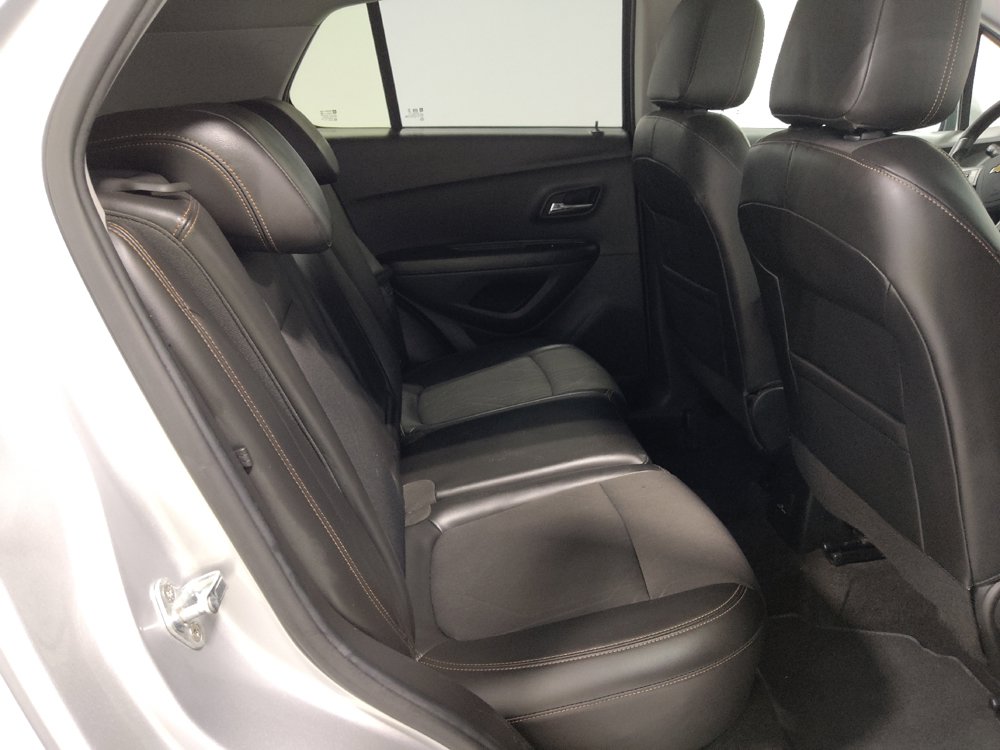 Used 2022 Chevrolet Trax LT w/ Sport Edition AWD/4WD image 19