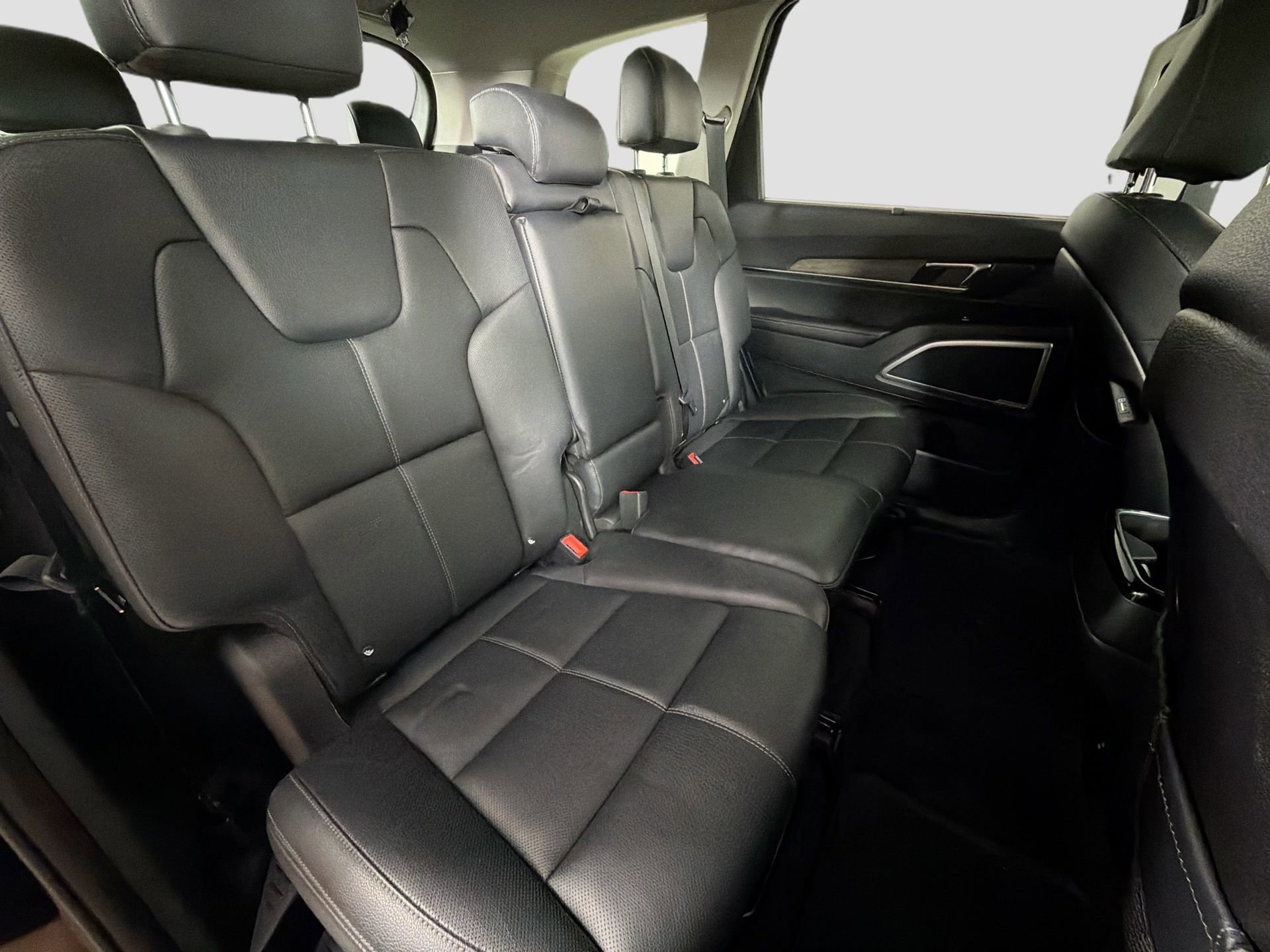 Used 2022 Kia Telluride EX w/ Towing Package FWD image 28