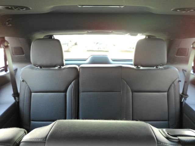 Used 2026 Chevrolet Tahoe LT RWD image 35