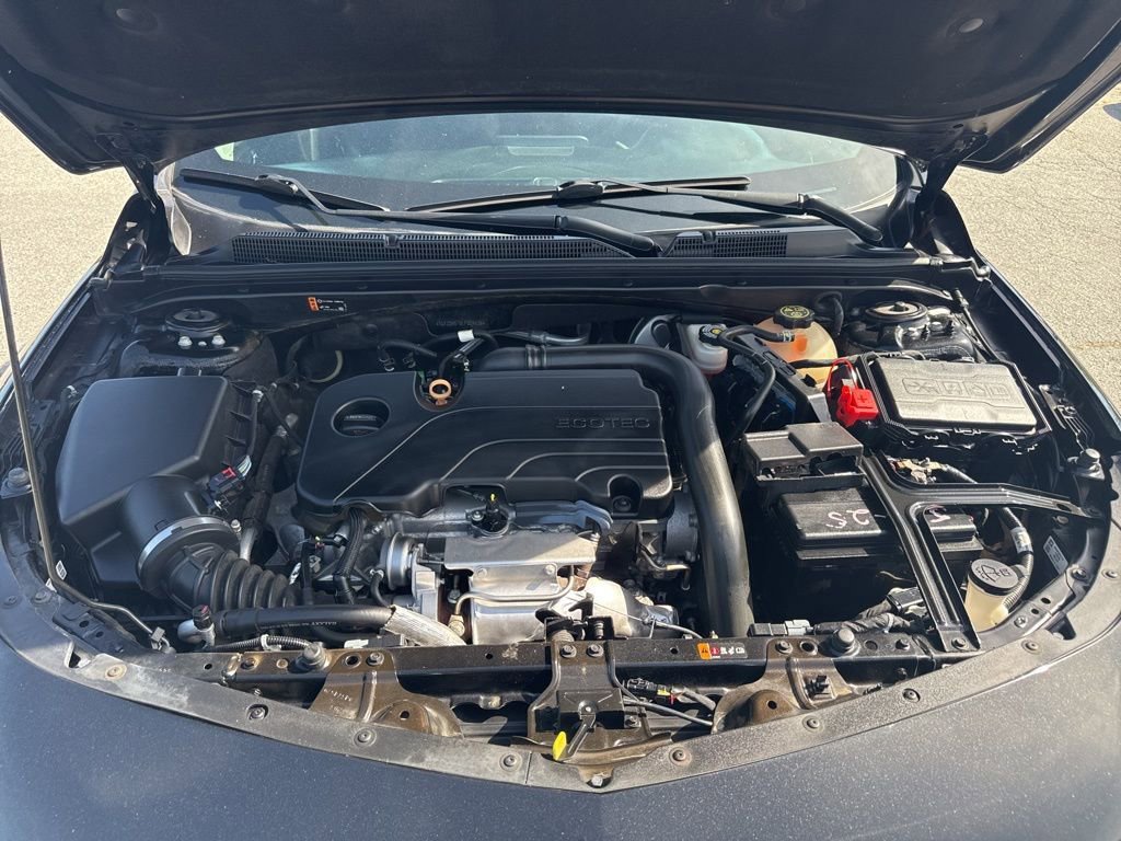 Used 2020 Chevrolet Malibu LT FWD image 33