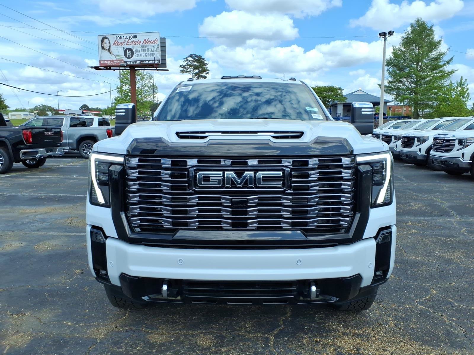 New 2026 GMC Sierra 2500 Denali Ultimate AWD/4WD video 2