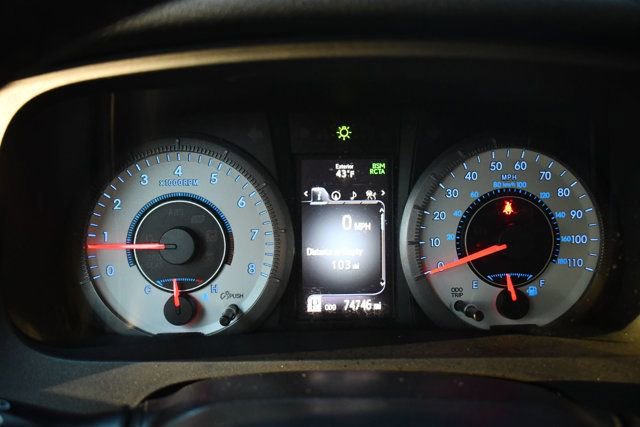 Used 2020 Toyota Sienna SE image 17