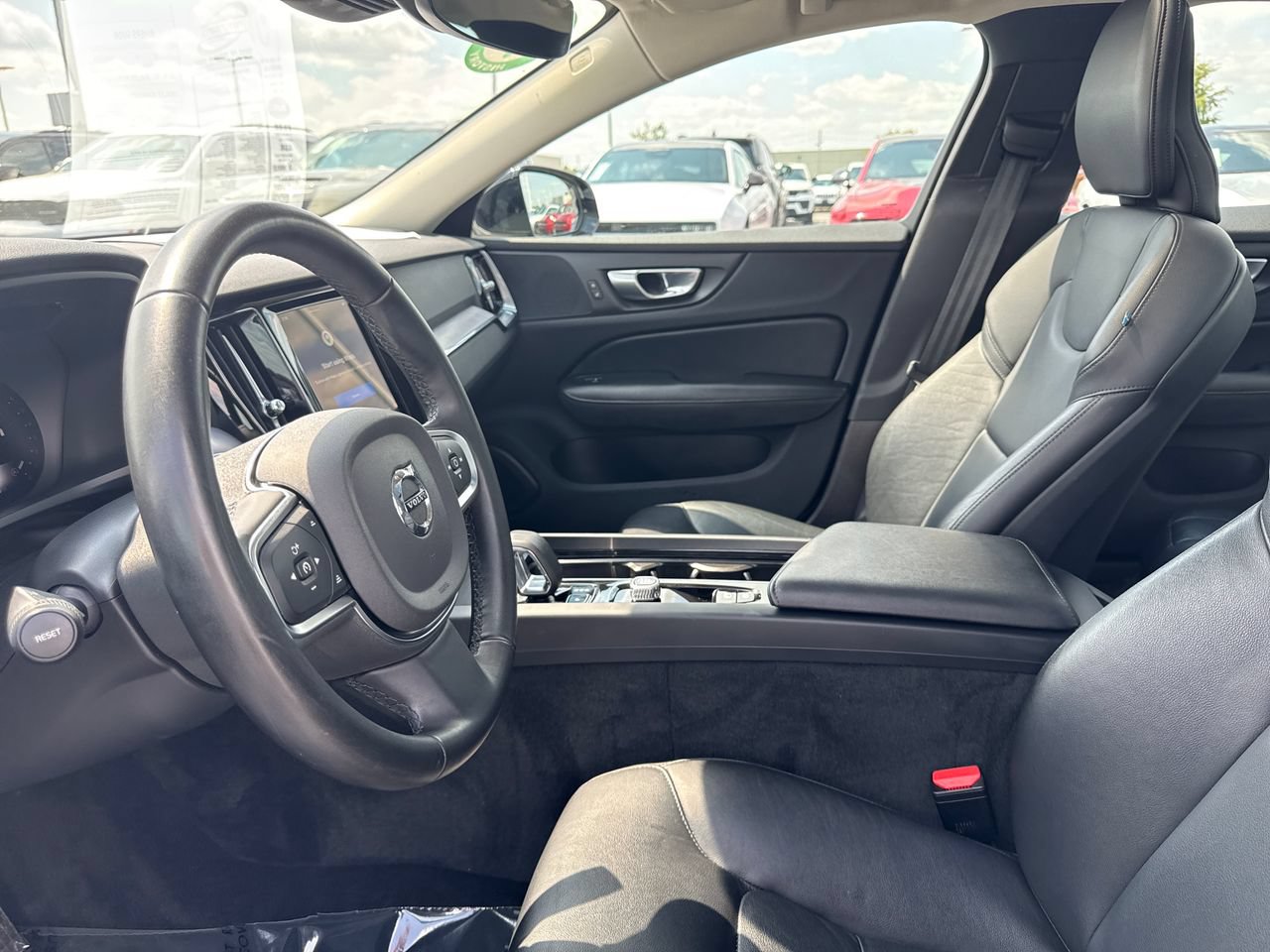 Used 2024 Volvo S60 B5 Core FWD image 10