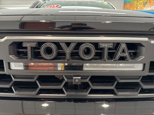 Used 2025 Toyota Tacoma Trailhunter image 13