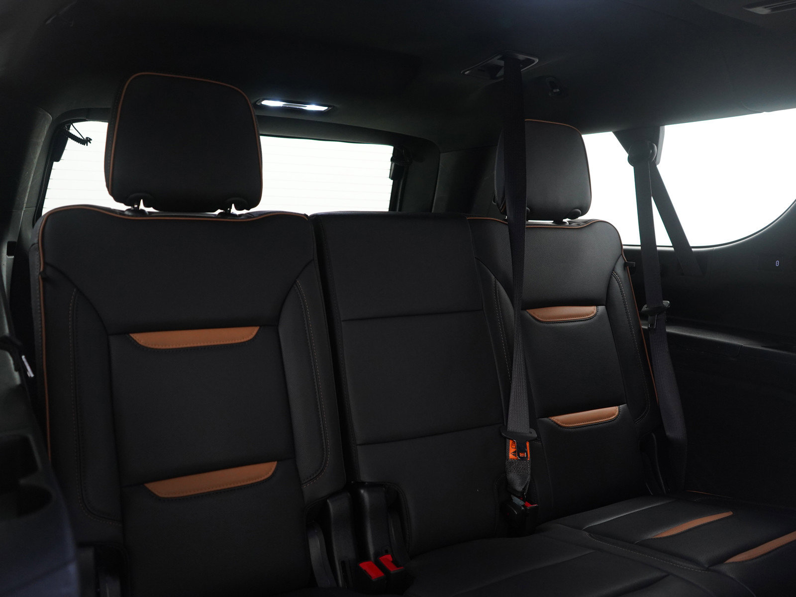 Used 2023 GMC Yukon XL AT4 w/ AT4 Premium Plus Package image 12