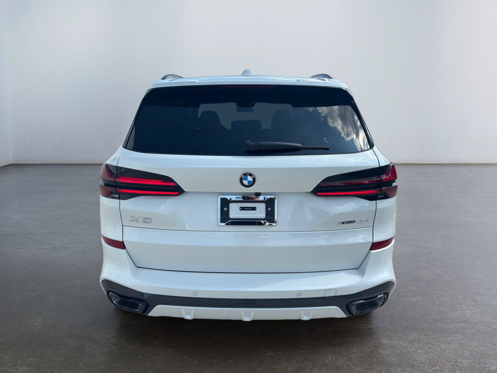 New 2026 BMW X5 xDrive40i w/ Executive Package AWD/4WD image 14