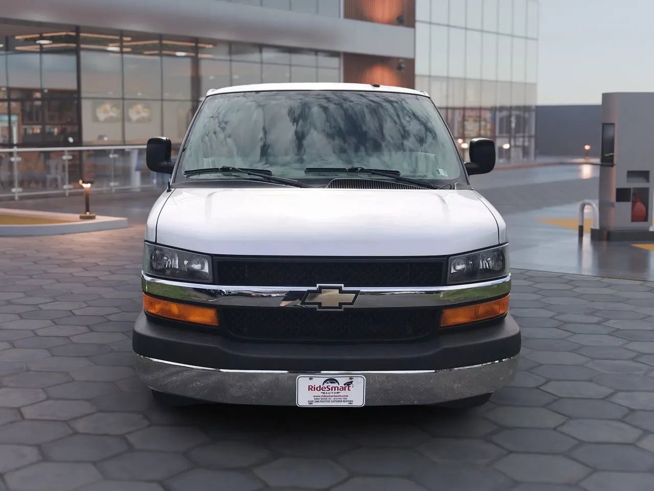 Used 2017 Chevrolet Express 3500 LT w/ LT Preferred Equipment Group image 7