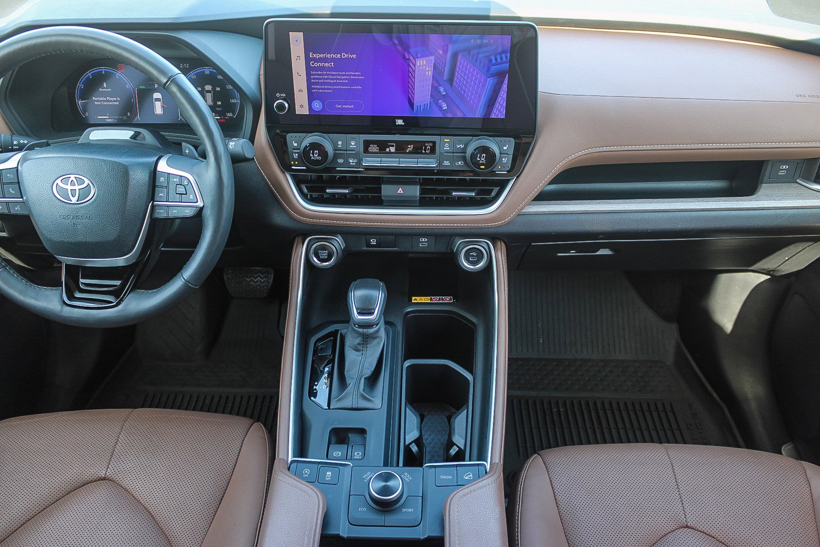 Certified 2024 Toyota Grand Highlander Platinum image 13