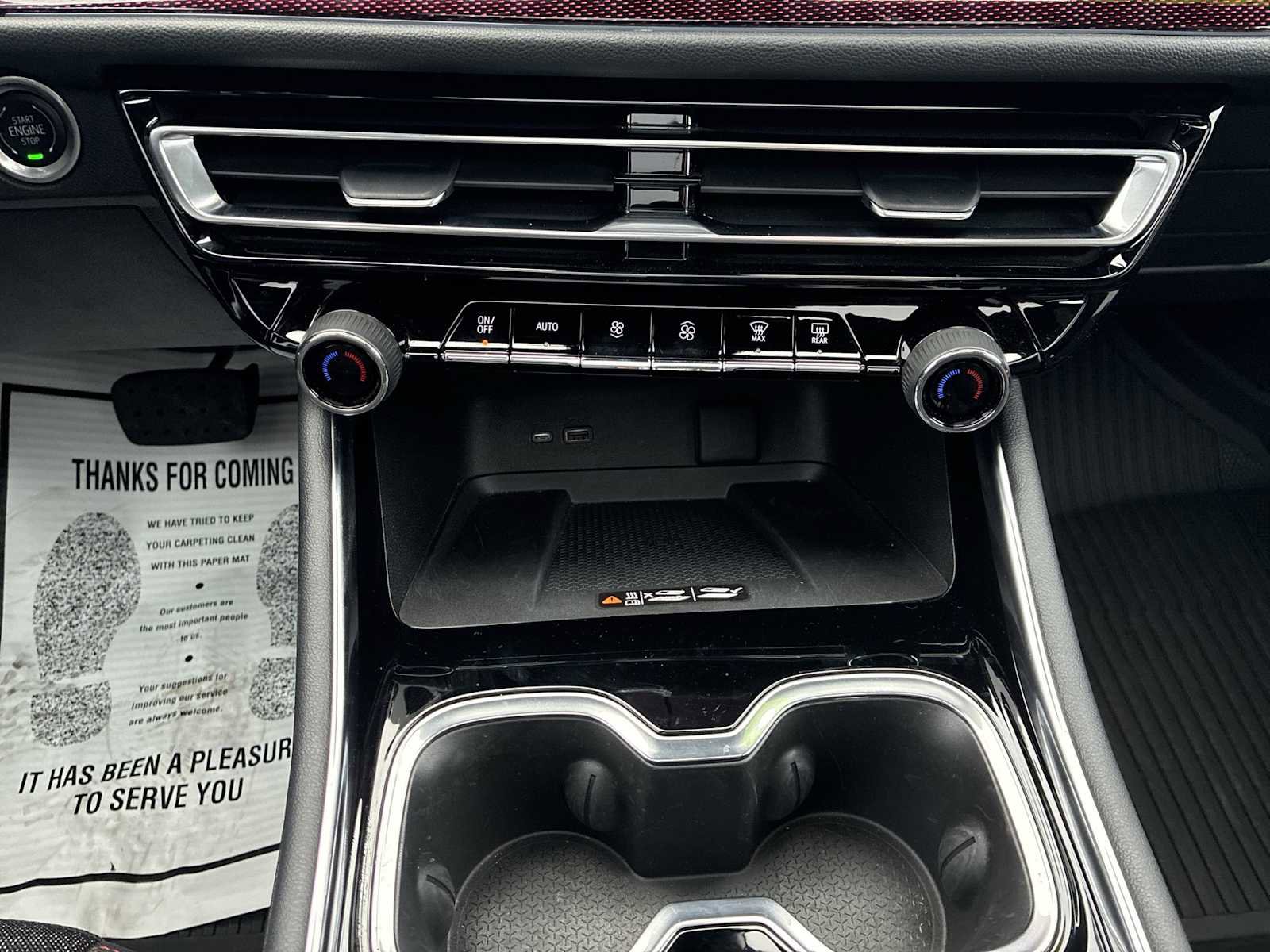 Used 2024 Chevrolet Traverse Z71 w/ Enhanced Driving Package image 17