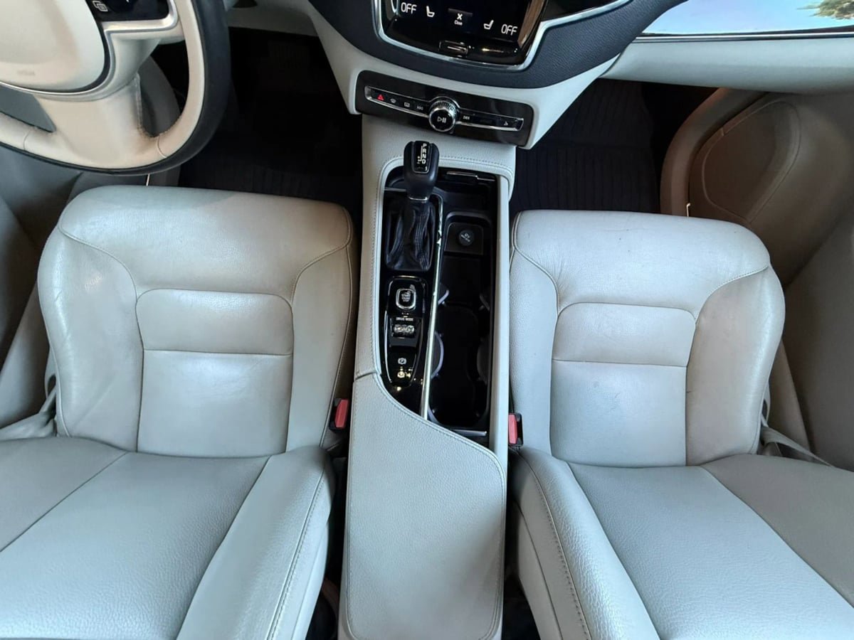 Used 2018 Volvo XC90 T6 Momentum w/ Convenience Package AWD/4WD image 51