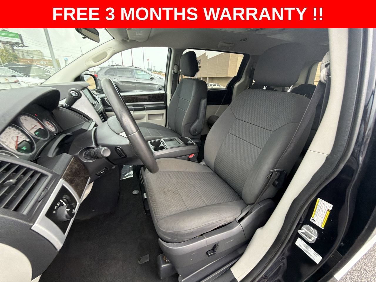 Used 2010 Dodge Grand Caravan Crew w/ Family Value Group FWD image 14